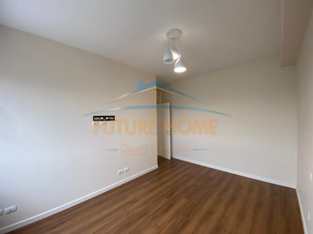 SHITET APARTAMENT 2+1 BLLOK TIRANE