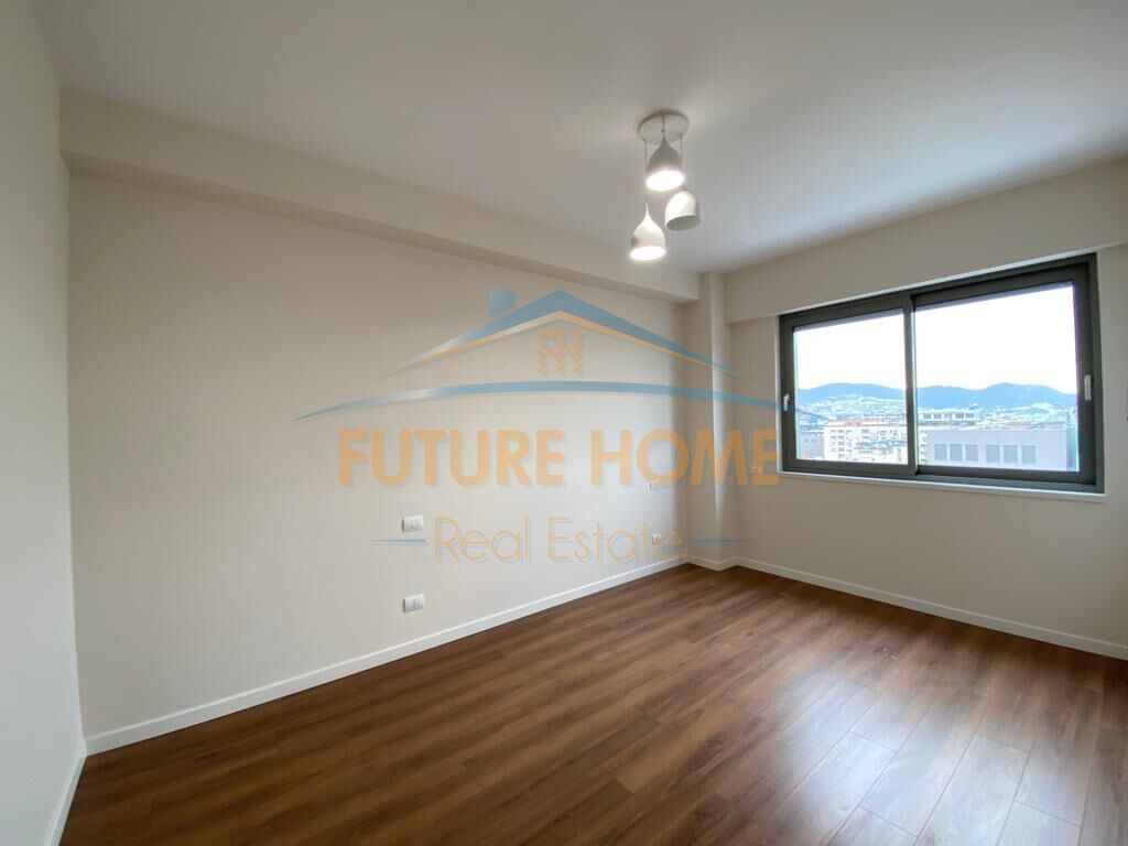 SHITET APARTAMENT 2+1 BLLOK TIRANE