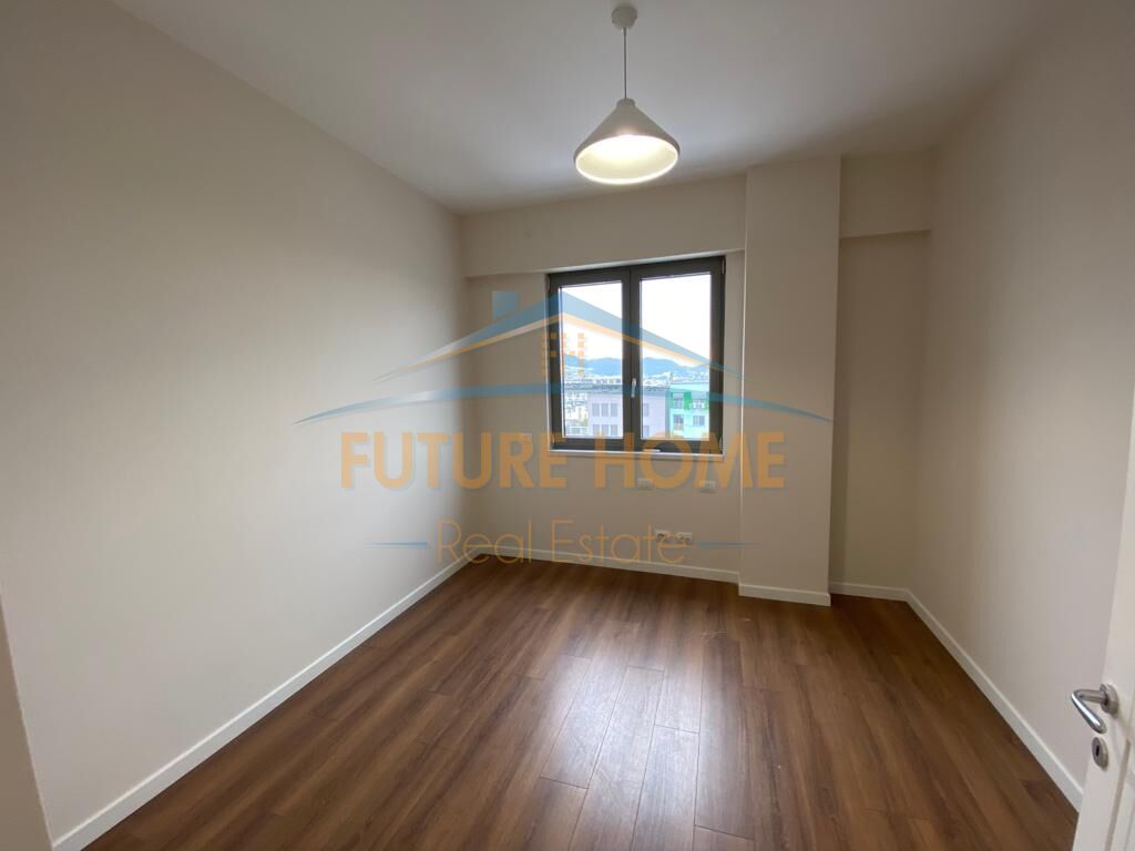 SHITET APARTAMENT 2+1 BLLOK TIRANE