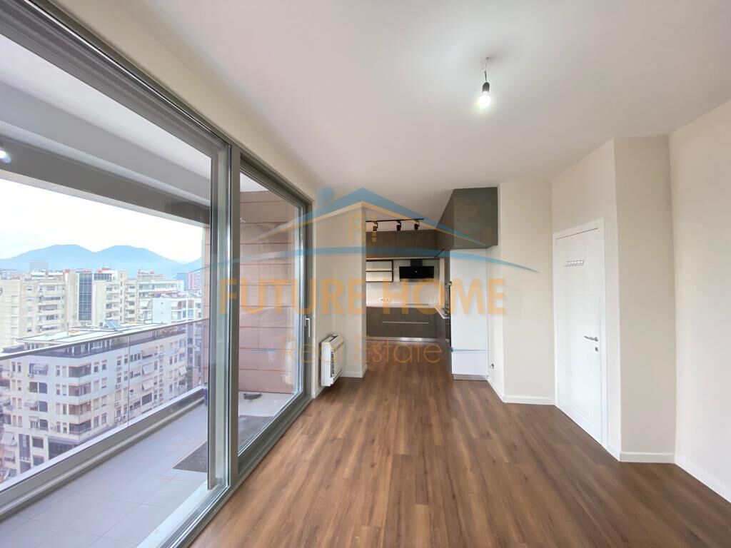 SHITET APARTAMENT 2+1 BLLOK TIRANE