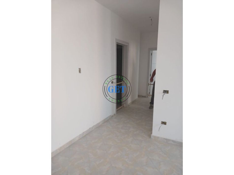 SHITET, APARTAMENT 2+1, TEK 27-KATESHI, NE VOLLGA, DURRES