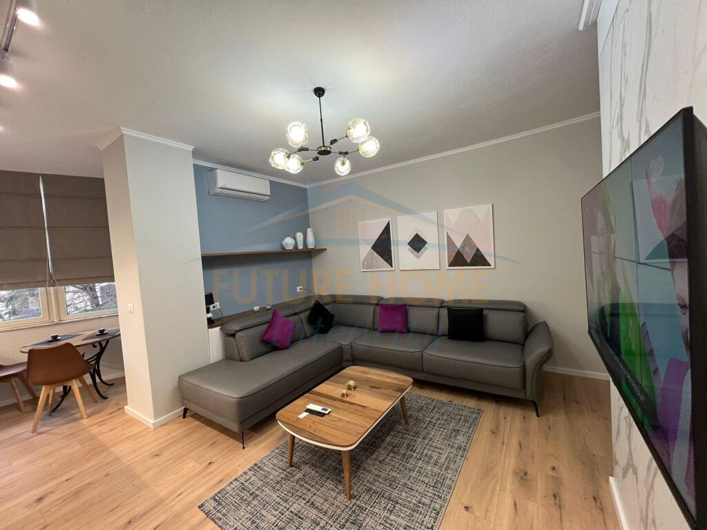 Qera, Apartament 1+1, Rruga Fortuzi, Tiranë. 600 EURO