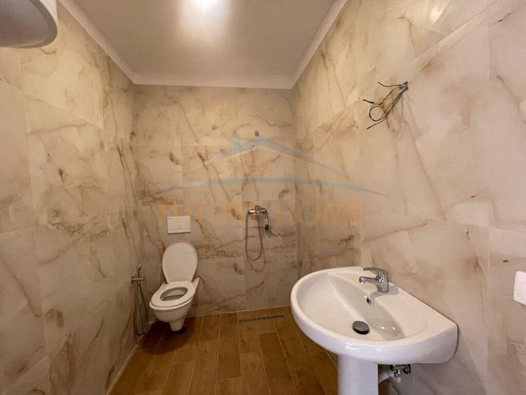 Shitet, Apartament 1+1 , Fresku / OPP37304