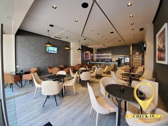 Tirane, shitet lokal Kati 0, 98 m² 299.000 Euro (Spitali Amerikan 3)