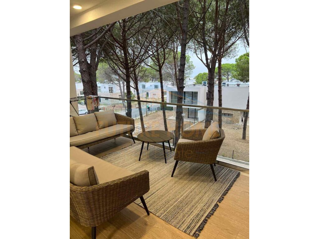 Shitet, Apartament 2+1, Gjiri i Lalezit, Durres  280,000euro