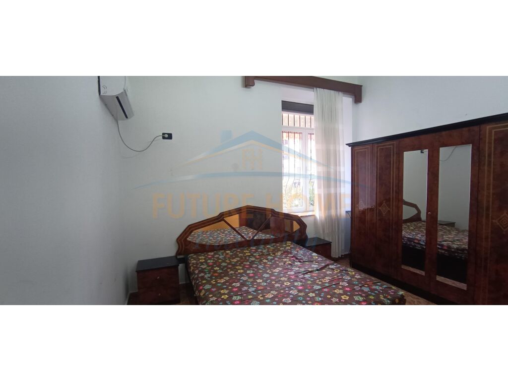 Qera, Apartament 2+1, Ish Tregu Elektrik, Tiranë. 450 EURO