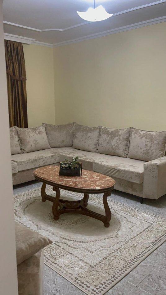 Tirane, jepet me qera apartament 2+1 Kati 3, 100 m² 400 € 