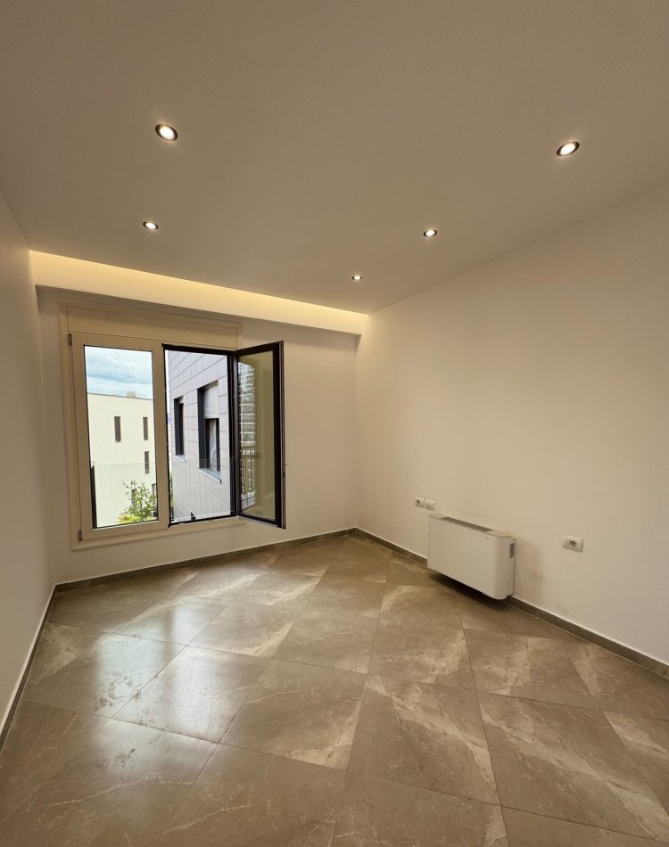 Tirane, jepet me qera zyre Kati 9, 143 m² 1.500 € (Rruga e Kosovareve)