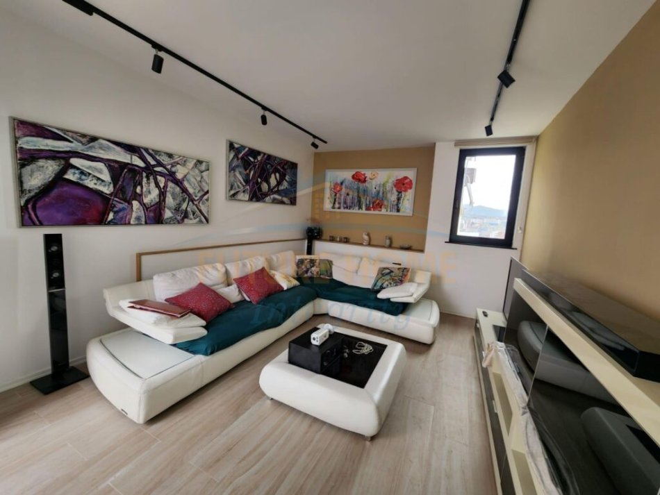 shitet apartament Kati 10, 140 m² 230.000 € (BRRYLI)