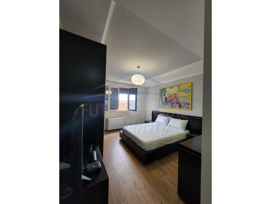 shitet apartament Kati 10, 140 m² 230.000 € (BRRYLI)