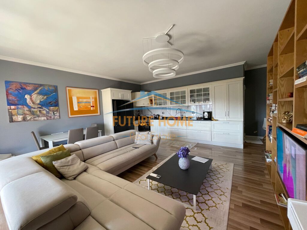Apartament 2+1+2 ne shitje tek Kopshti Botanik