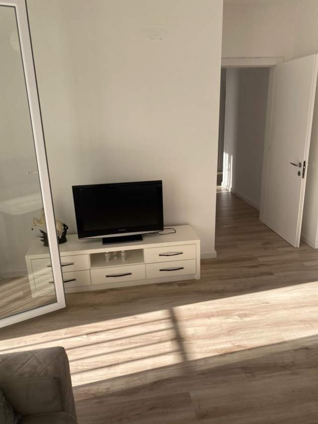 Tirane, jepet me qera apartament 2+1+BLK Kati 2, 87 m² 600 Euro (Rruga Artan Lenja)