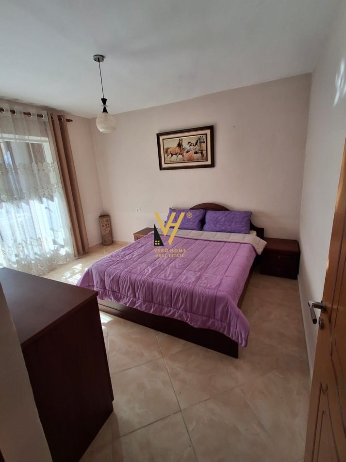 Tirane, jepet me qera apartament 1+1+Ballkon Kati 1, 55 m² 450 € (RRUGA E DIBRES)