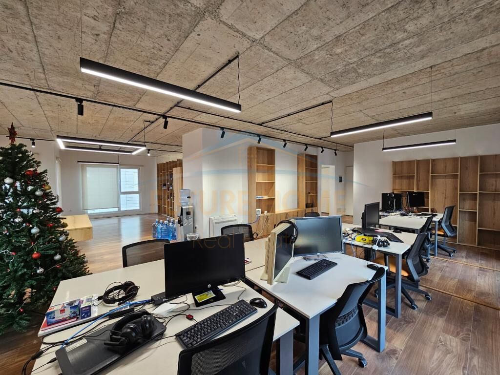 Qira, Ambient Biznesi, Rruga e Elbasanit PRO+38015
