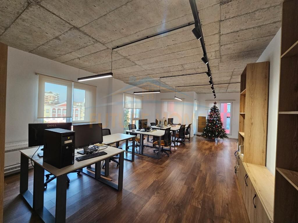 Qira, Ambient Biznesi, Rruga e Elbasanit PRO+38015