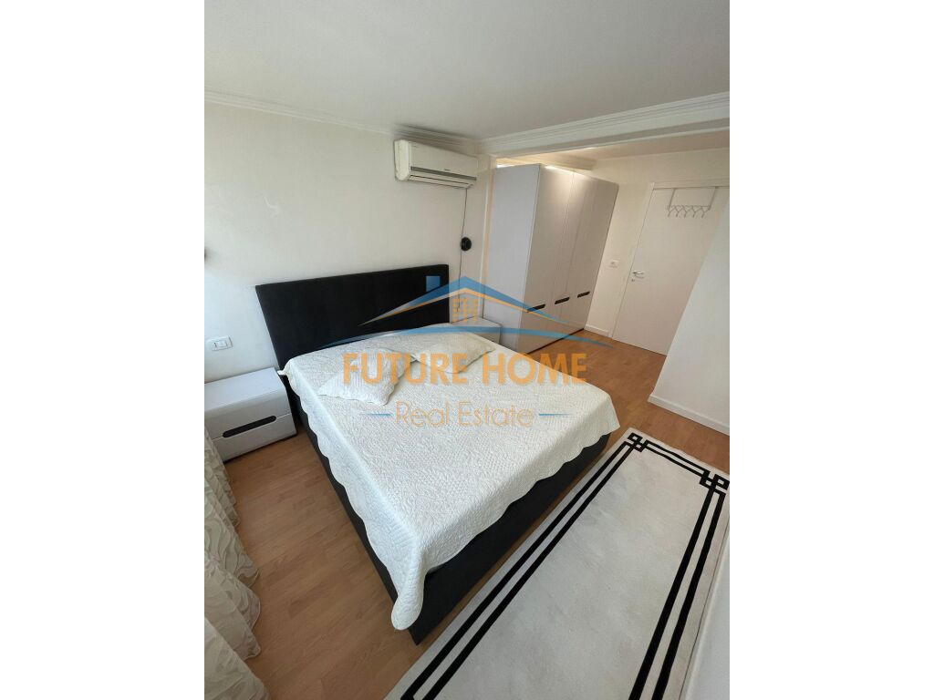 Shitet Apartament 2+1, Rr. "Perlat Rexhepi",Bllok