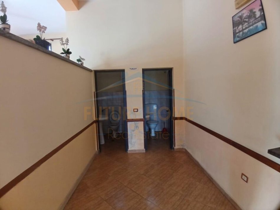 Shitet, Ambjent biznesi ,Spitalle , Durres