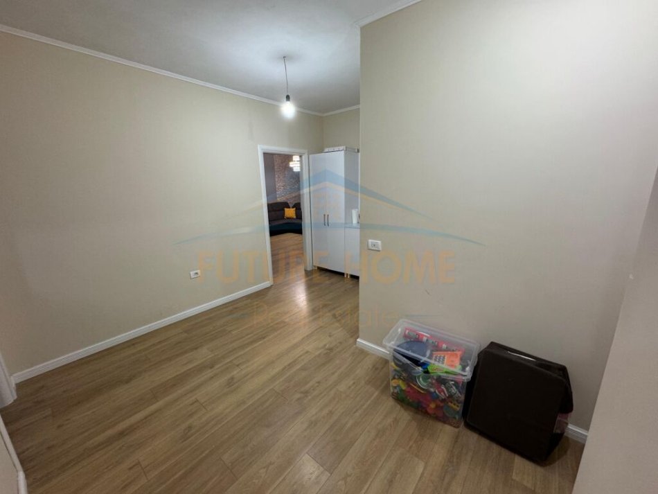 Tirane, shitet apartament 3+1+Ballkon Kati 1, 135 m² 252.000 € (Kopshti Zoologjik)