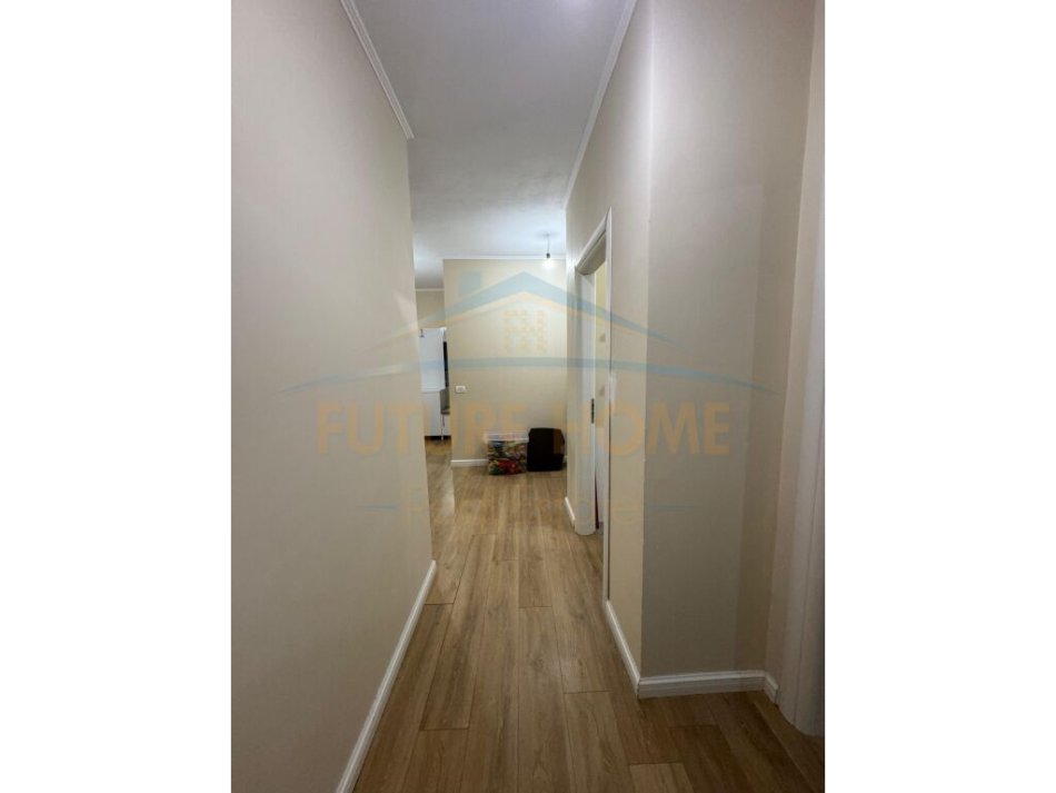 Tirane, shitet apartament 3+1+Ballkon Kati 1, 144 m² 252.000 € (Prane Kopshtit Zoologjik,Tiranë)