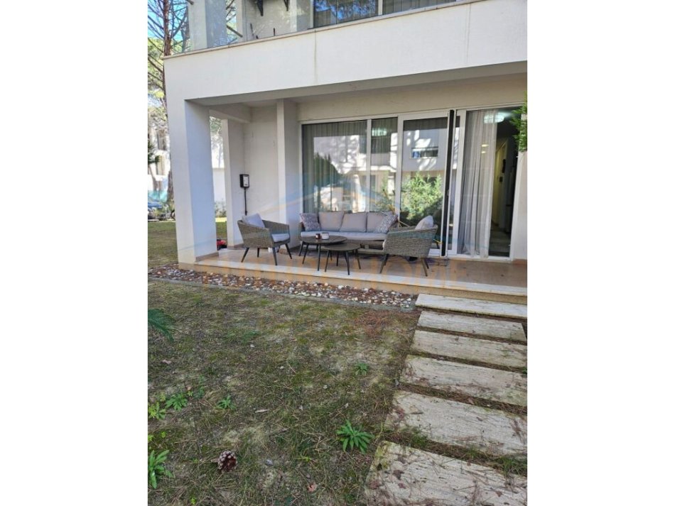 Gjiri Lalezit | Hamallaj, shitet apartament+verande | Penthouse 2+1 Kati 0, 410 m² 350.000 € (Gjiri Lalzit , san pietro)