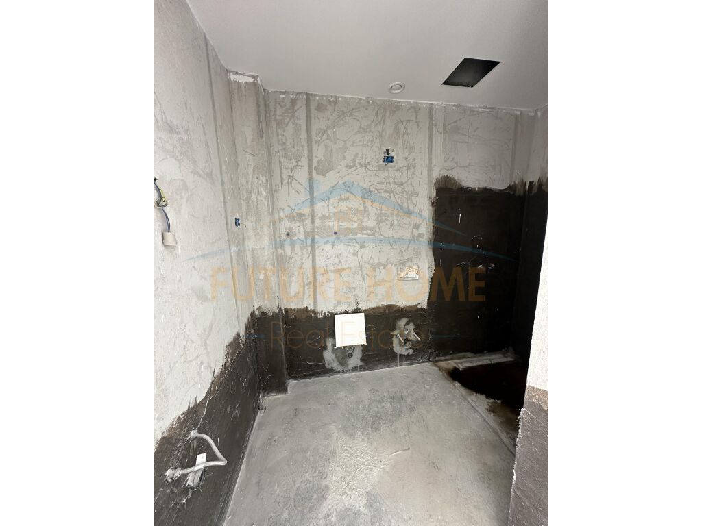 Tirane, shitet apartament 3+1 Kati 8, 156 m² 469200Euro (LIQENI I THATE)
