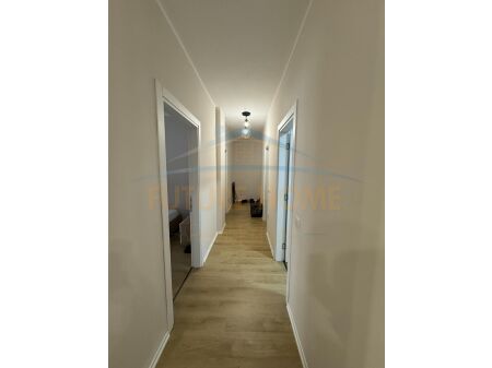 Shitet, Apartament 2+1+2, Unaza e Re. UNA38239