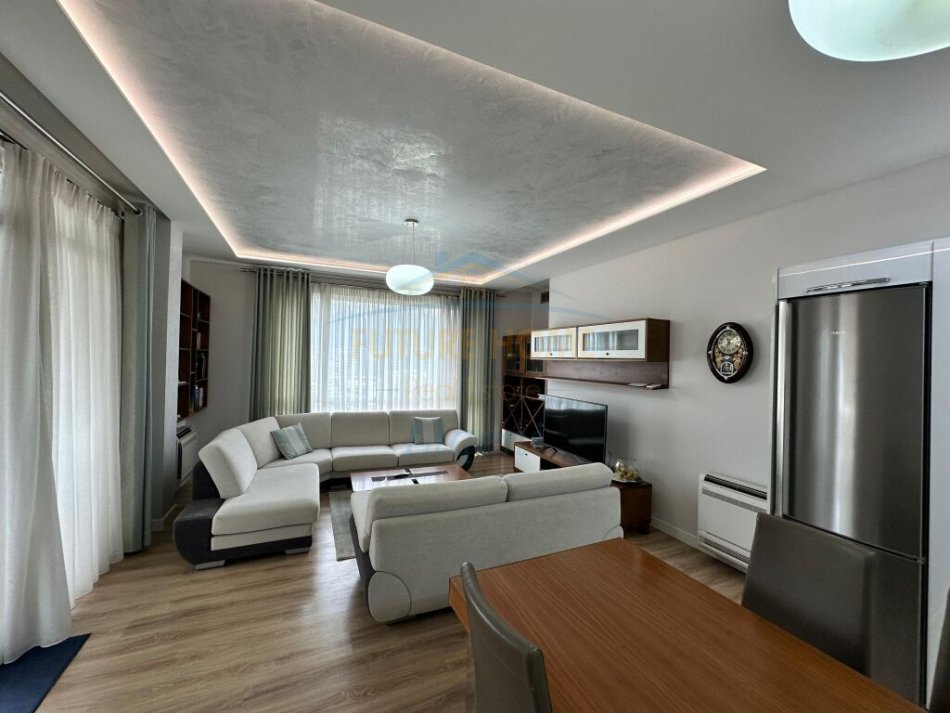 Tirane, shitet apartament 2+1+Aneks+Ballkon Kati 4, 128 m² 275.000 € (Kopeshti Botanik)