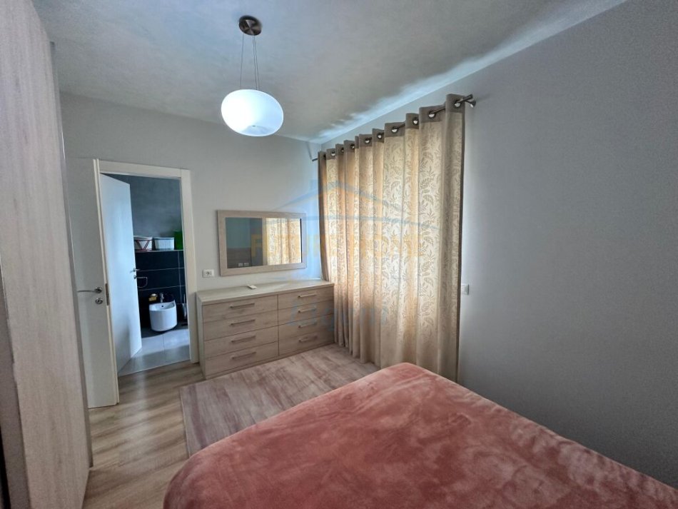 Tirane, shitet apartament 2+1+Aneks+Ballkon Kati 4, 128 m² 275.000 € (Kopeshti Botanik)