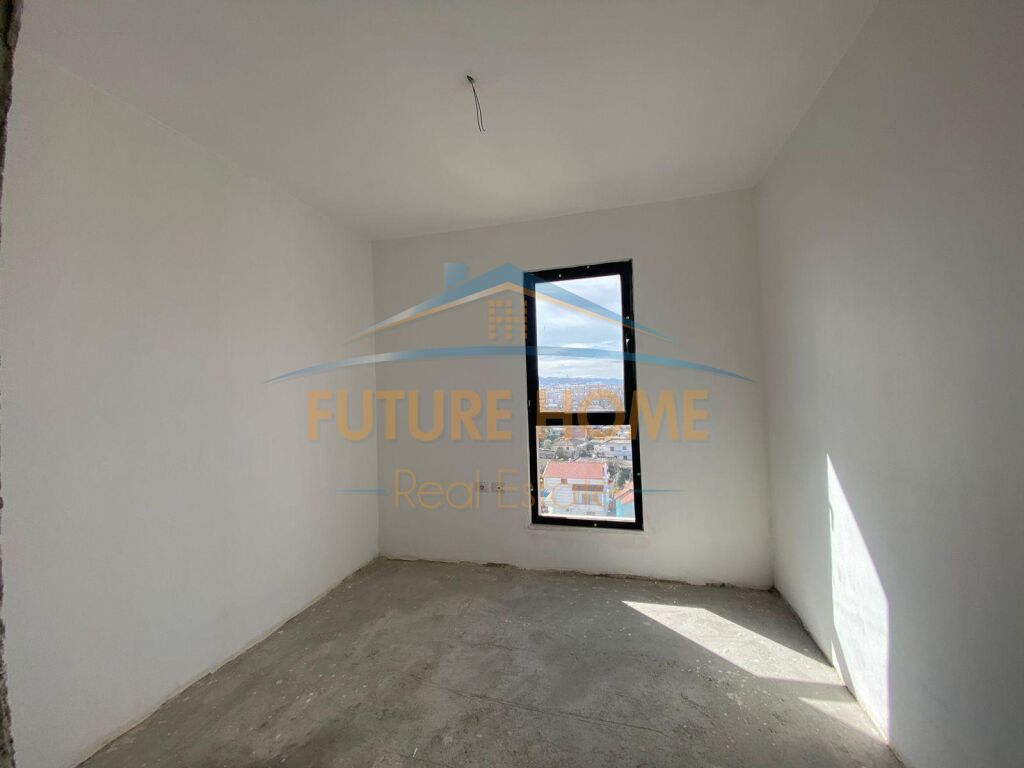 Shitet,Apartament 3+1, Tirana Entry 1, Pranë Casa Italia