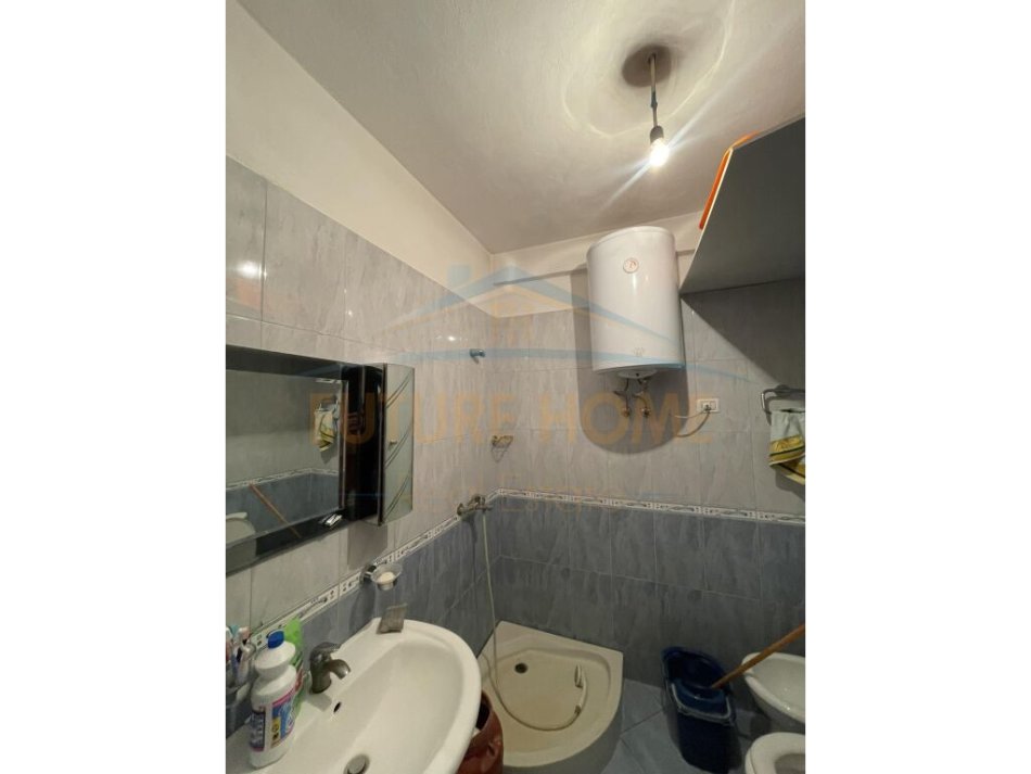 Tirane, shes 2+1+Ballkon Kati 5, 114 m² 140.000 € (rruga teodor keko astir)