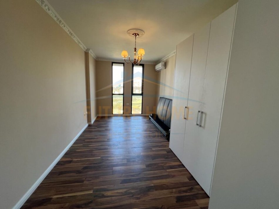 Shitet, Apartament 2+1+2, Liqeni i Thate, Tirane UNA37599