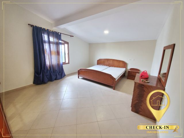 Tirane, jepet me qera apartament 3+1+A+BLK Kati 3, 130 m² 600 Euro (3 Vellezerit Konti)