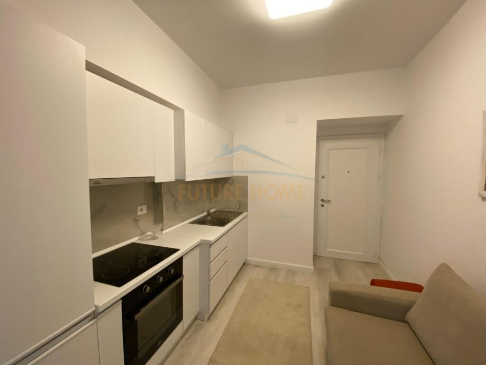 Shitet Apartament 1+1, Rr. "Abdyl Frashseri",Bllok
