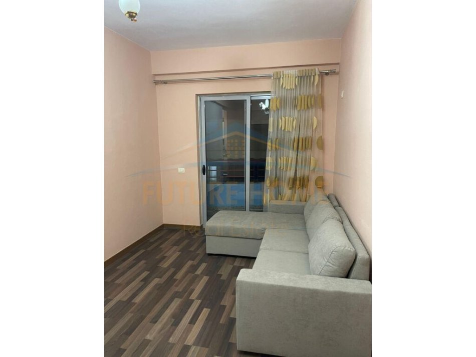 Shitet, Apartament 1+1, Unaza e Re