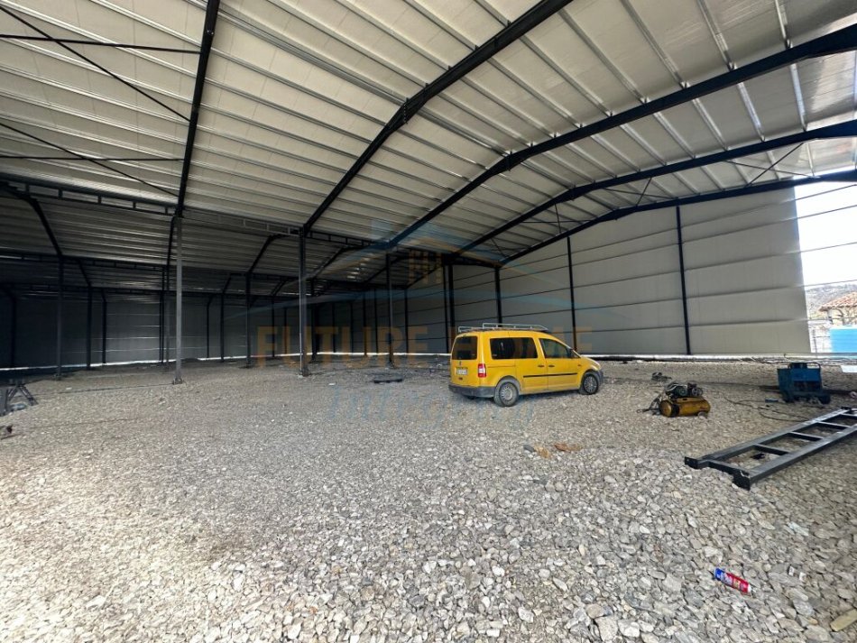 Qera, Kapanon, prane City Park 8000€.