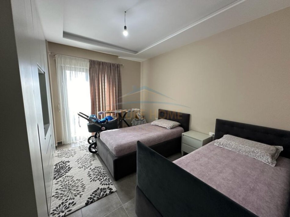 Tirane, shes apartament 2+1+Aneks+Ballkon Kati 6, 117 m² 220.000 € (UNAZA E RE GREEN CITY)