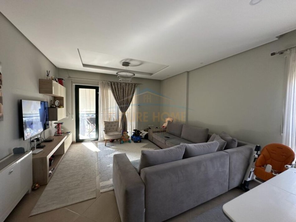 Tirane, shes apartament 2+1+Aneks+Ballkon Kati 6, 117 m² 220.000 € (UNAZA E RE GREEN CITY)