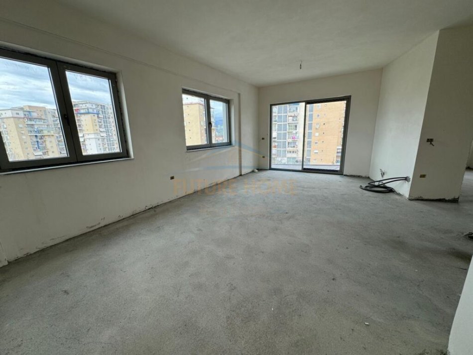 Shitet, Apartament 2+1, Fusha e Aviacionit.