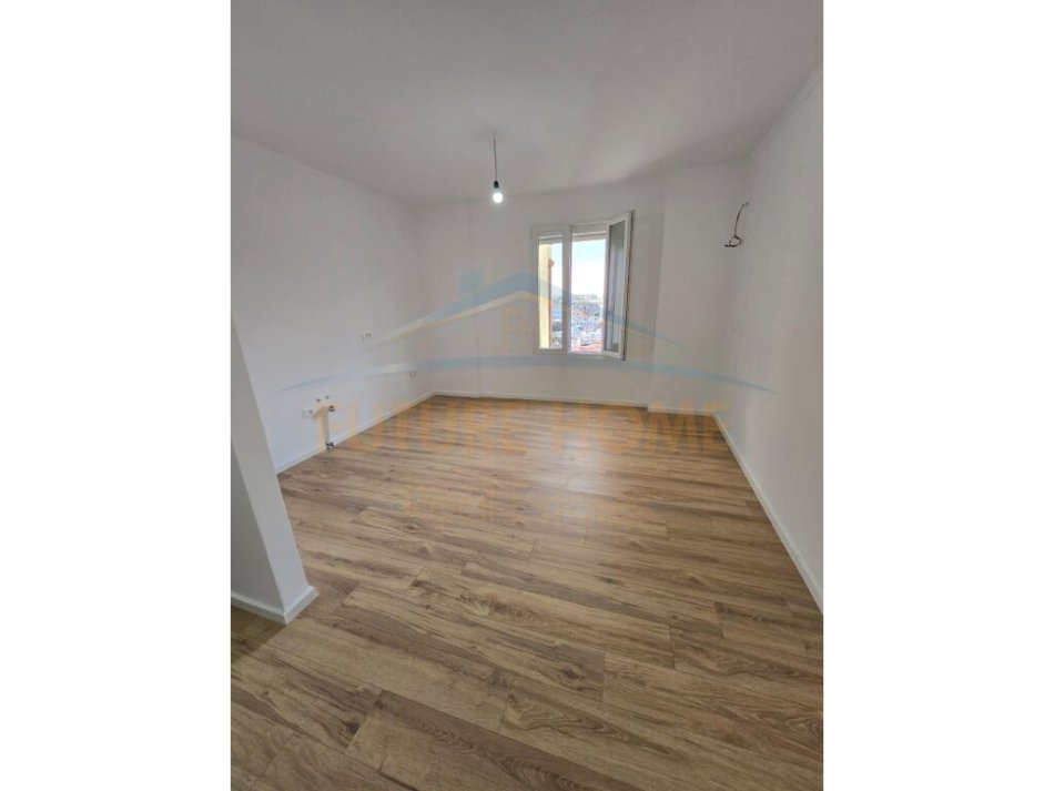 Shitet, Apartament 2+1, Xhamlliku PRO+38924