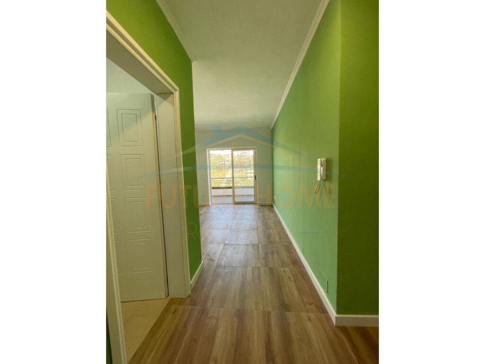 Durres, shitet garsonier 1+1 Kati 4, 44 m² 45.000 € (Shkembi i Kavajes)