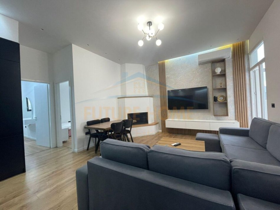 Qira, Apartament 2+1, Komuna e Parisit