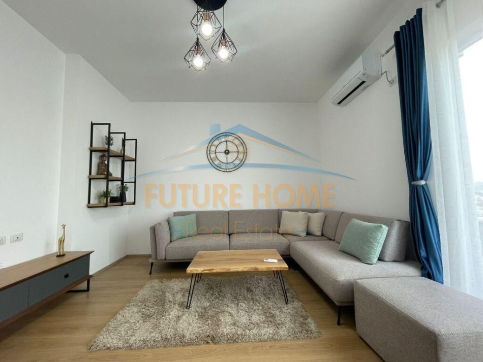 Tirane, shitet apartament 2+1+Ballkon Kati 7, 140 m² 185.000 € (Dritan Hoxha)