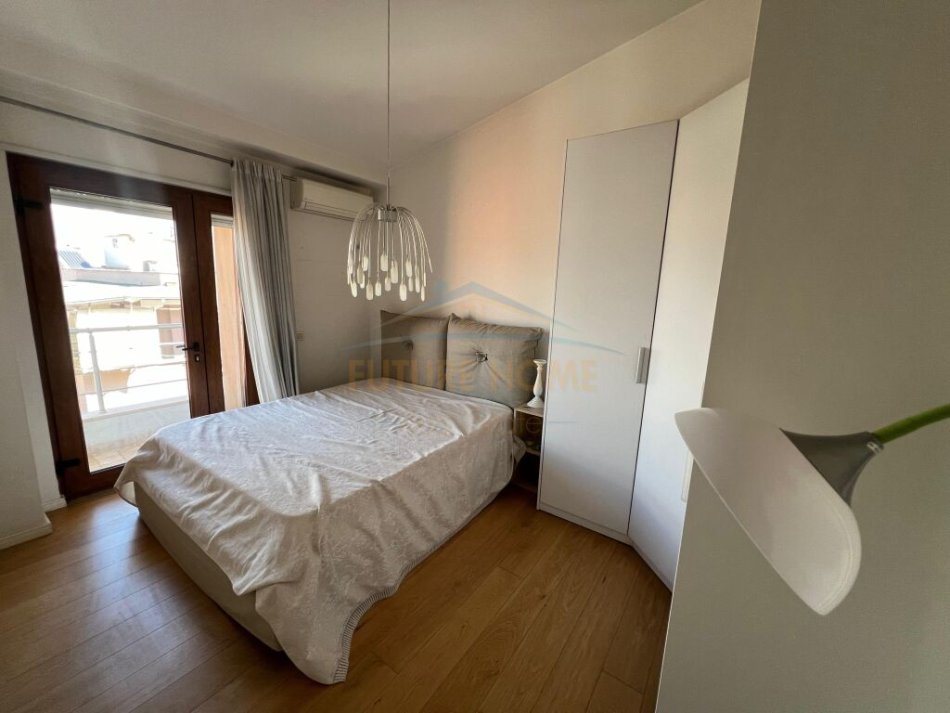 Shitet, Duplex 3+1+Post Parkimi, Liqeni i Thate, Tirane 250,000 €