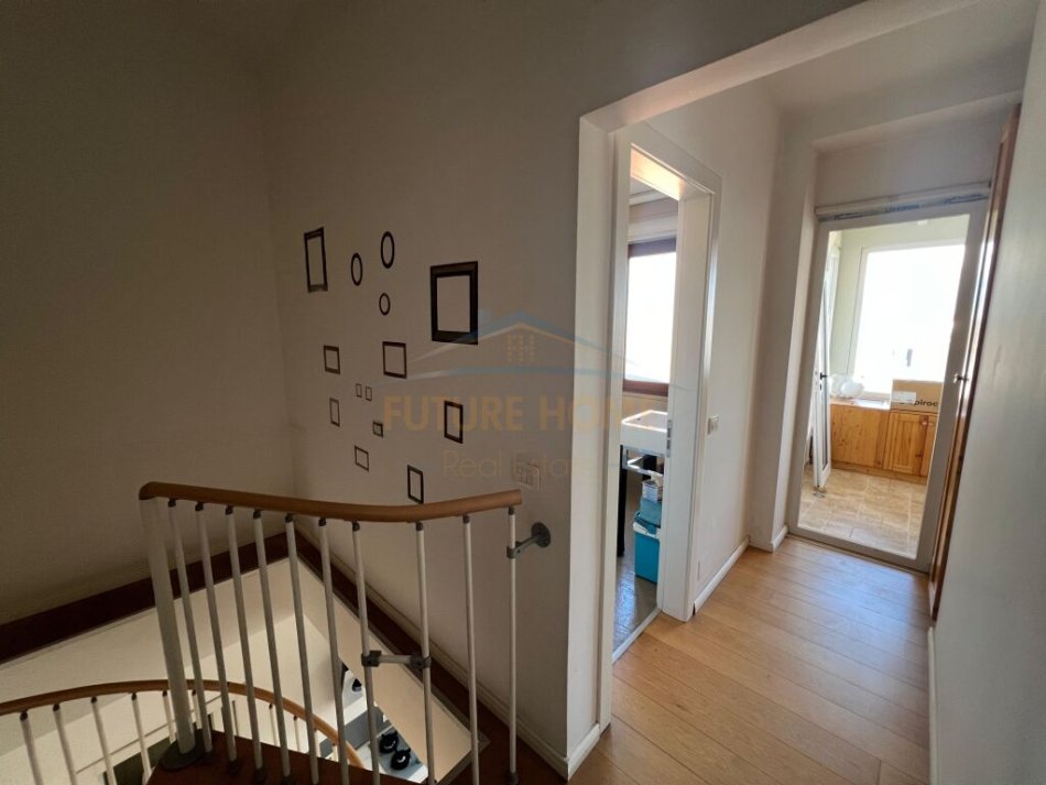 Shitet, Duplex 3+1+Post Parkimi, Liqeni i Thate, Tirane!