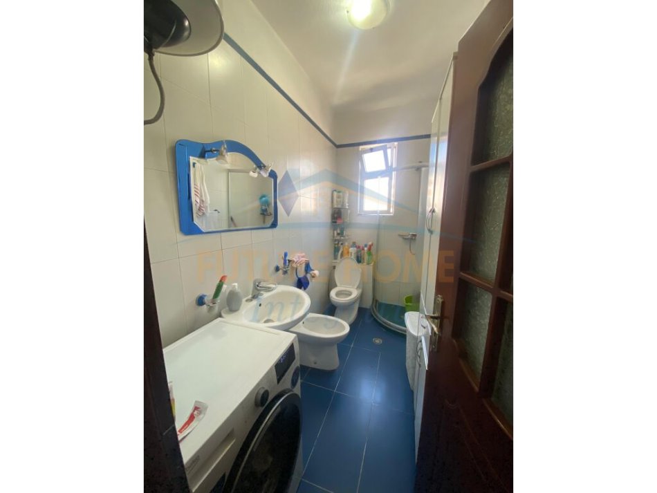 Tirane, shitet apartament 2+1 Kati 5, 81 m² 150.000 € (Tregu Elektrik)