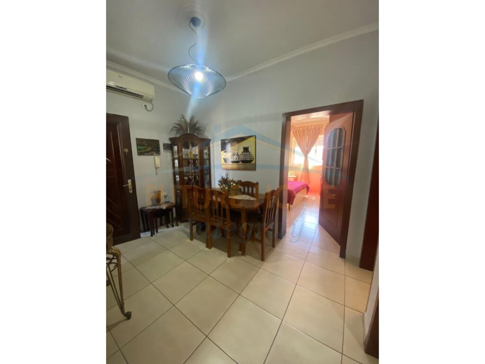 Tirane, shitet apartament 2+1 Kati 5, 81 m² 150.000 € (Tregu Elektrik)