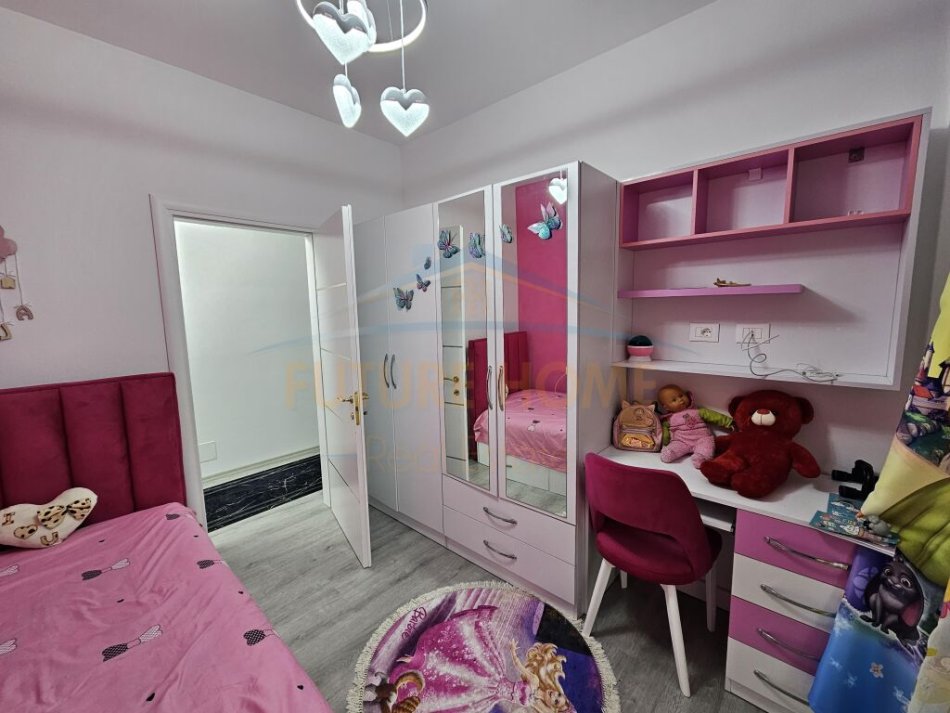 Durres, shitet Vile 2 Katshe , 530 m² 730.000 € (Golem , Durres.)