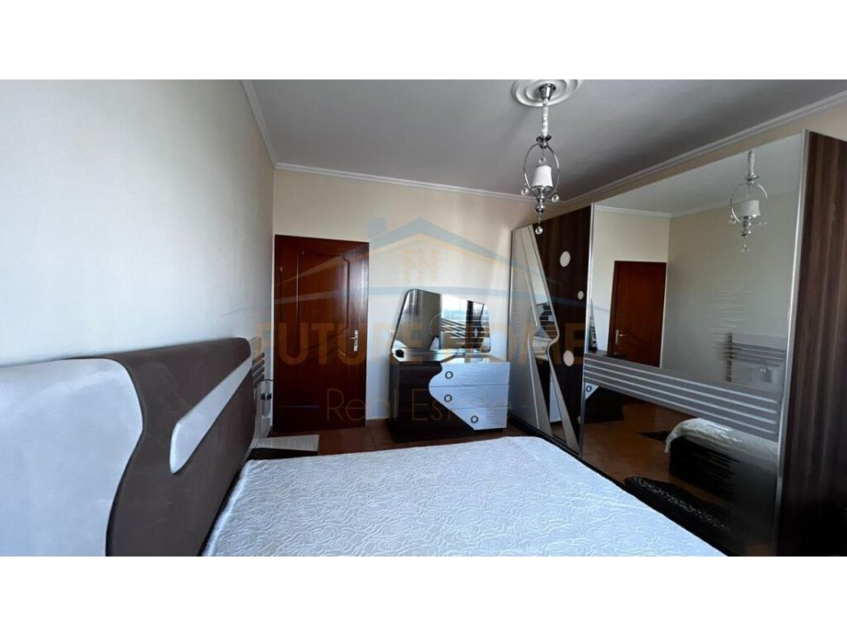 Tirane, jepet me qera apartament 2+1 Kati 5, 80 m² 400 € (Fresk)
