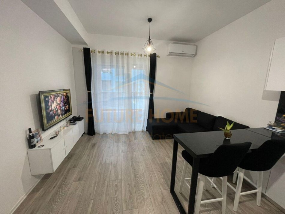 Qira, Apartament 2+1, Kompleksi Mangalem
450 €