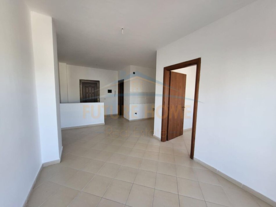 Durres, shitet Apartament, Plazh Durres 53 m² 83,000 €